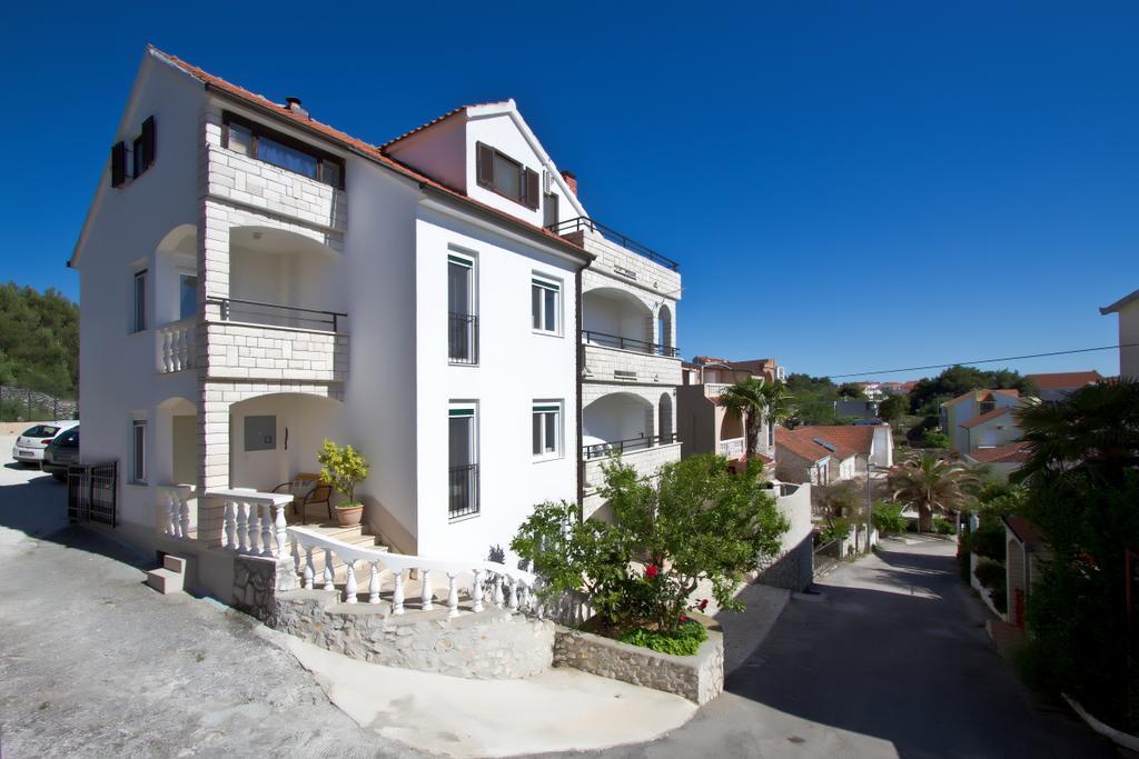 Villa Yvonne Trogir Exterior photo